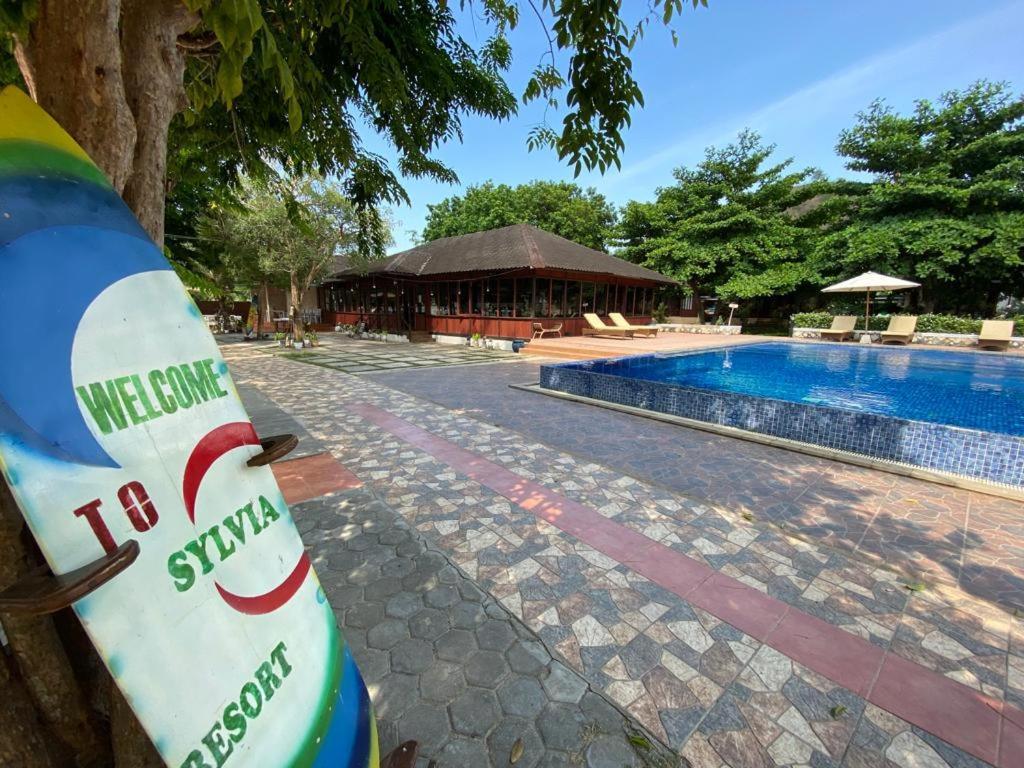Sylvia Hotel & Resort Komodo Labuan Bajo Εξωτερικό φωτογραφία