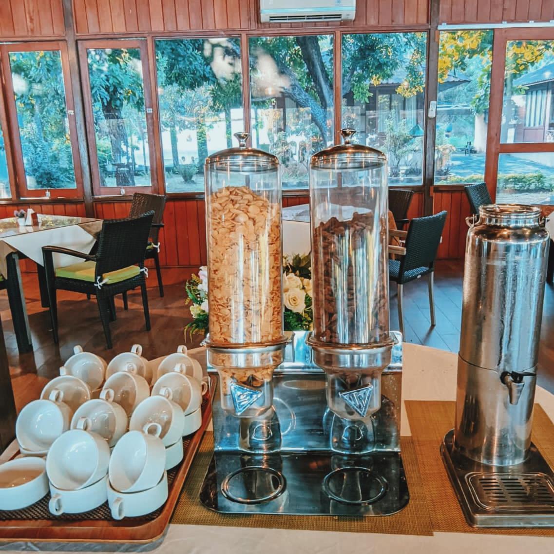 Sylvia Hotel & Resort Komodo Labuan Bajo Εξωτερικό φωτογραφία